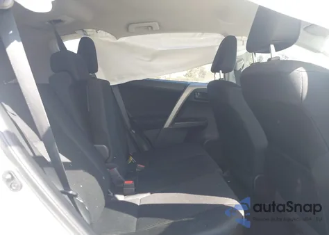 2017 Toyota Rav4 Le z USA, uszkodzony, nr VIN 2T3ZFREV5HW372357